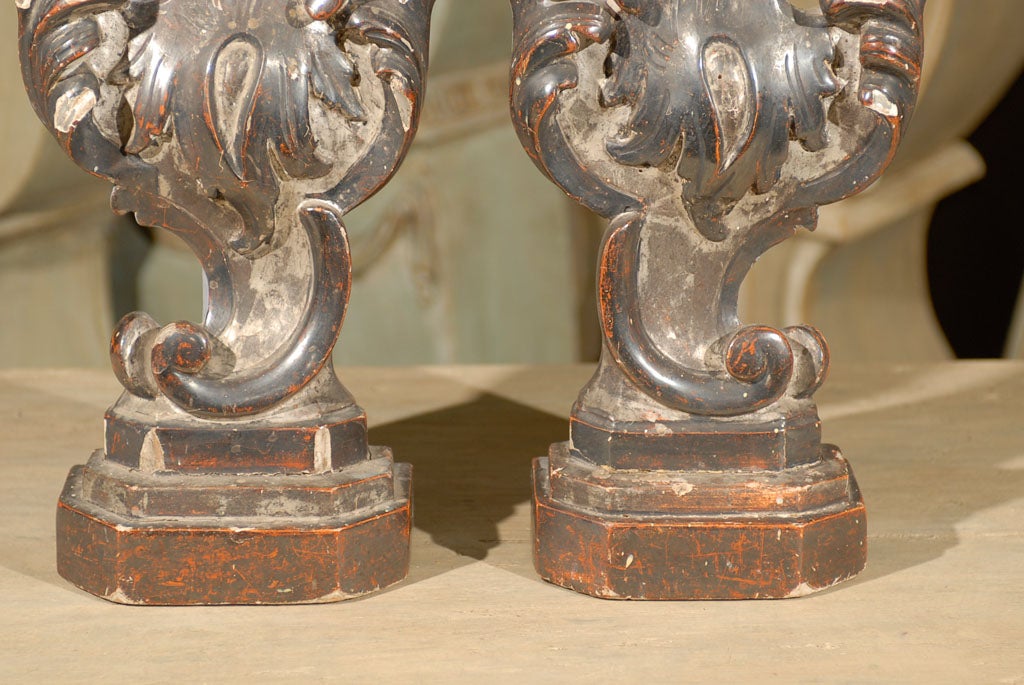 Pair of Italian Hand-Carved and Painted Rococo Style Table Lamps In Fair Condition In Atlanta, GA