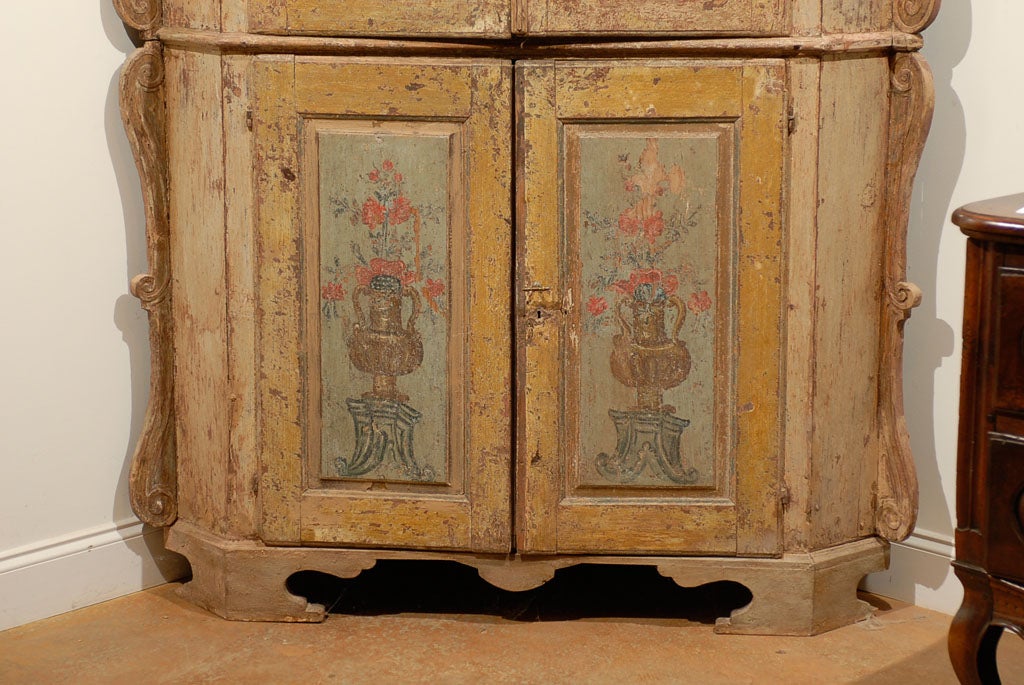 18th Century Painted Corner Cupboard from Norway. Please Note This Item is an Antique and is One of Kind. 