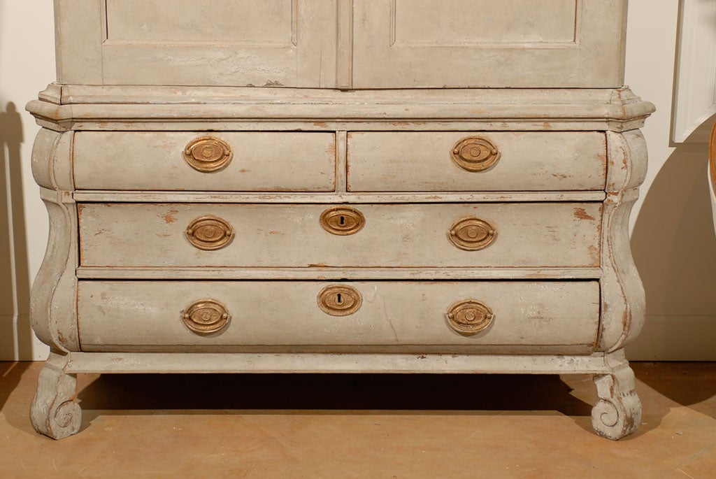 18th Century Dutch Rococo 1790s Painted Linen Press with Carved Crest, Doors and Bombé Chest