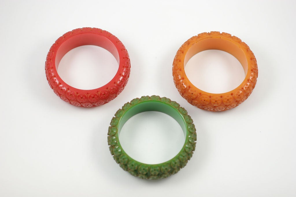 Set of Three Bakelite Bangle Bracelets 2