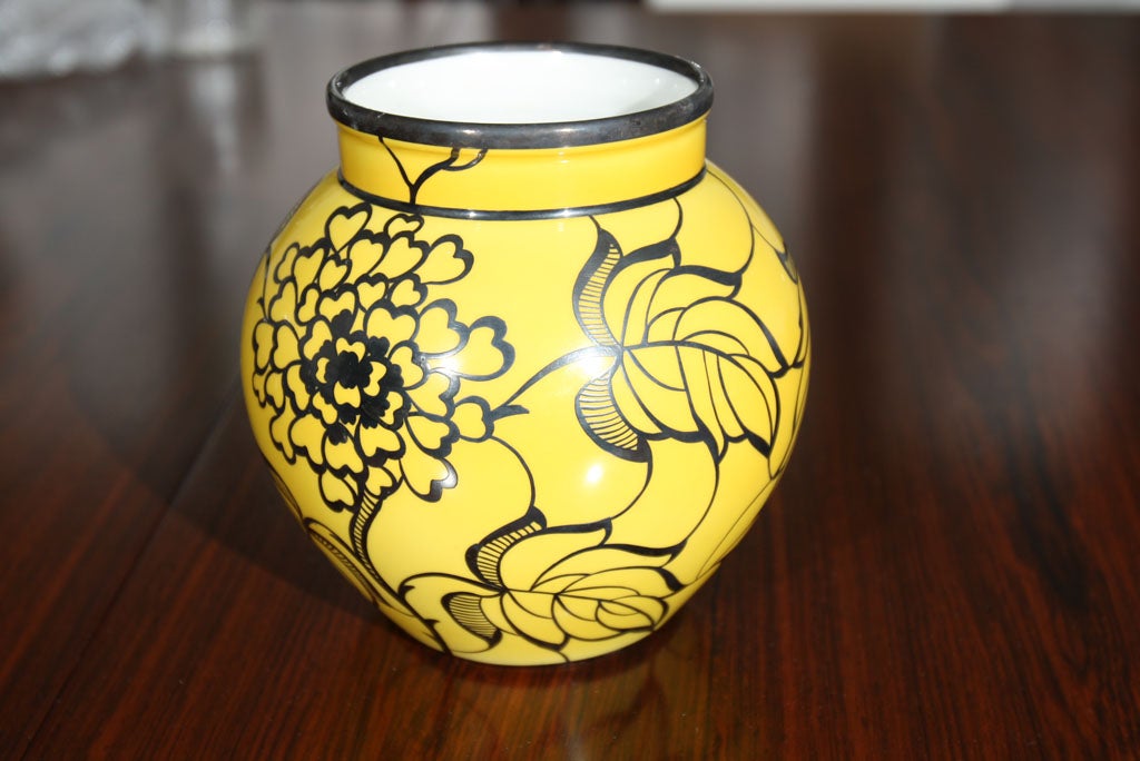 German Hutchenreuther Yellow Vase with grey overly For Sale