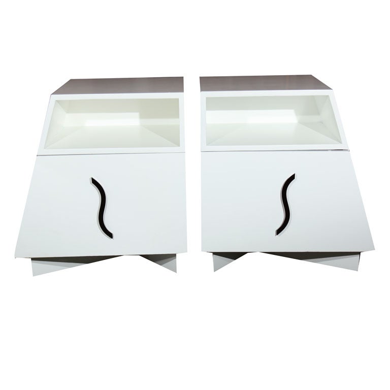 Pair 'Maddesign" Nightstands