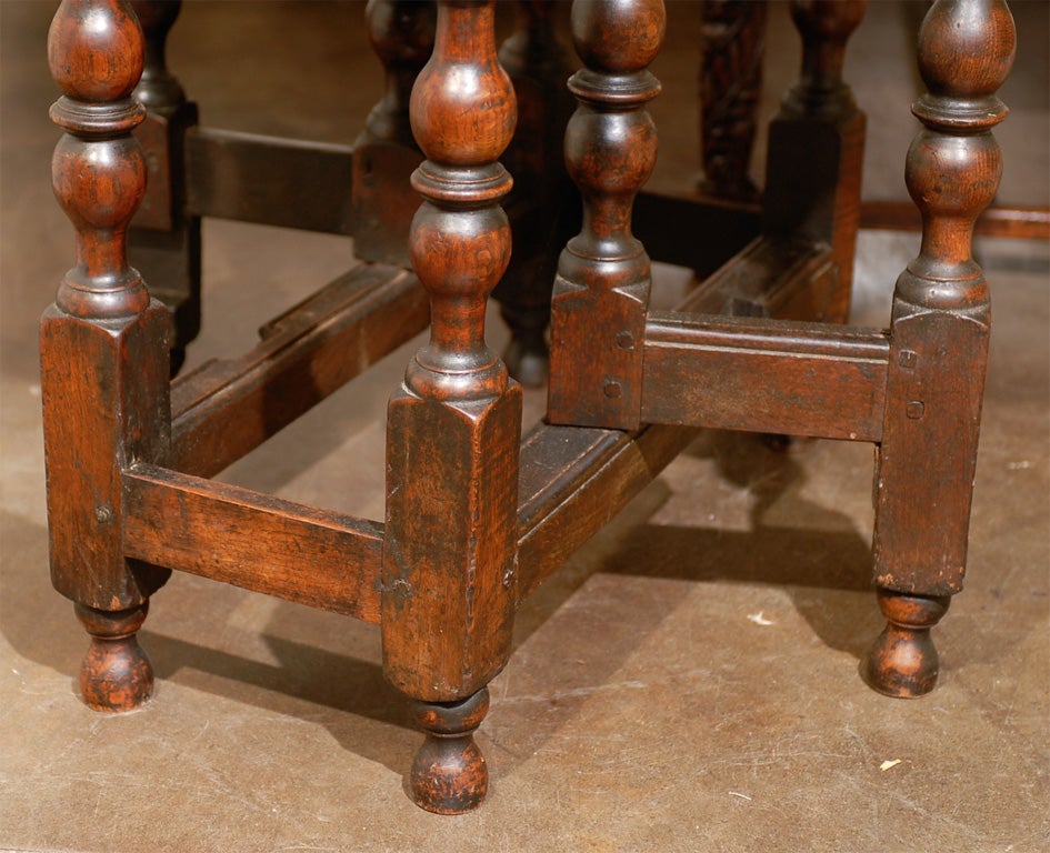 18th Century and Earlier English Gateleg Table