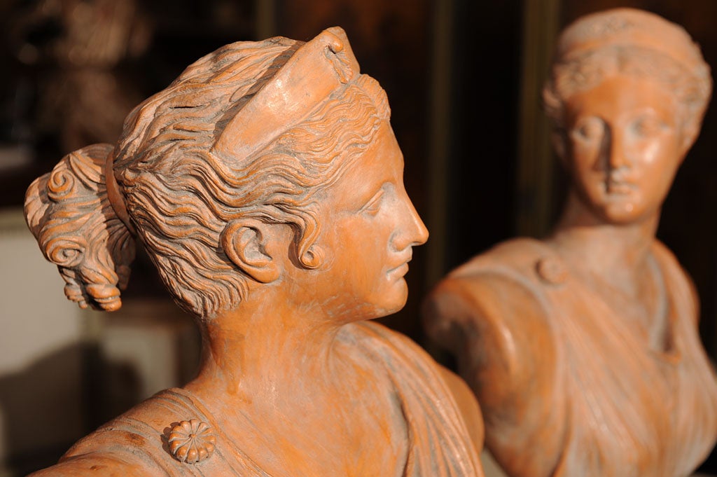 A Pair Of 19th Century Terracotta Statues For Sale 3