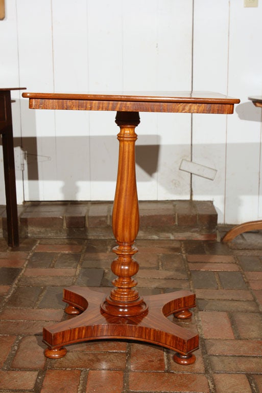 Rare English Satinwood Tilt-Top Table In Excellent Condition In Woodbury, CT