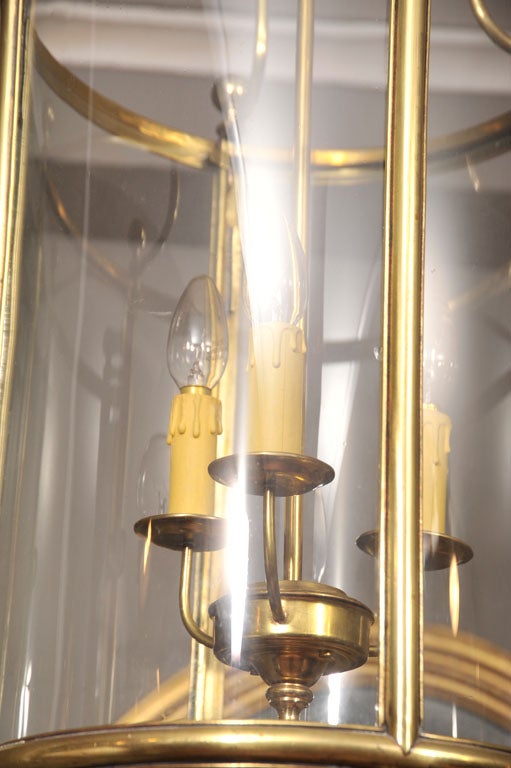 Lanterne circulaire en laiton de style géorgien Excellent état - En vente à New York, NY