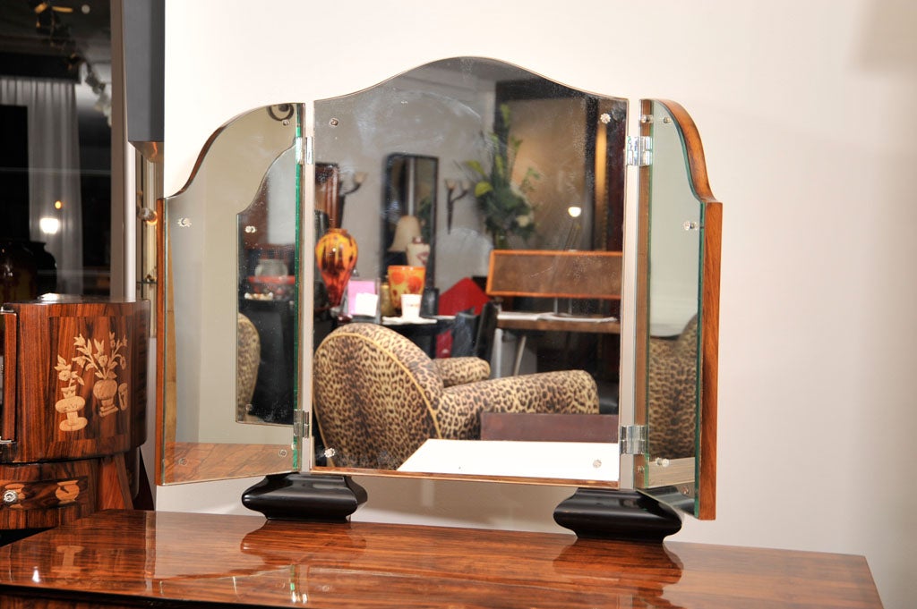French Art Deco dressing table In Excellent Condition In Pompano Beach, FL