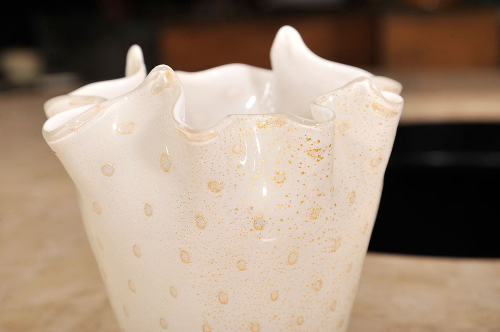 WHITE AND GOLD BUBBLES HANDKERCHIEF MURANO BOWL