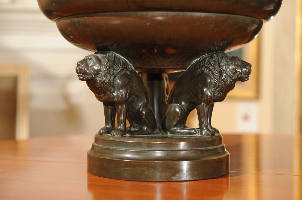 Bronze Neoclassical patinated bronze bowl with three lion base