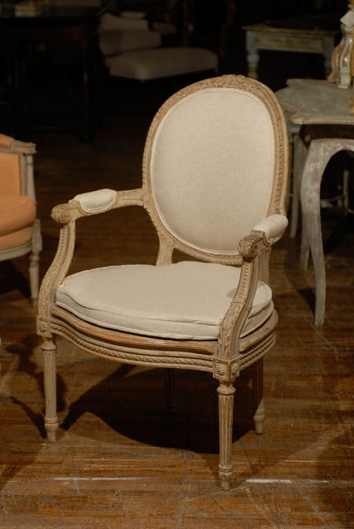 Exquisite Pair of French Oval Back Painted Wood Upholstered Bergeres Chairs In Good Condition In Atlanta, GA