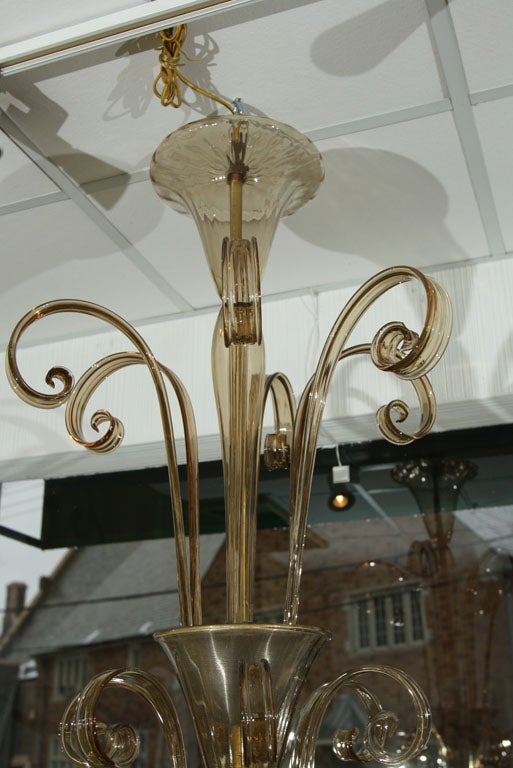 Large & Dramatic Amber Glass Venetian Chandelier For Sale 4