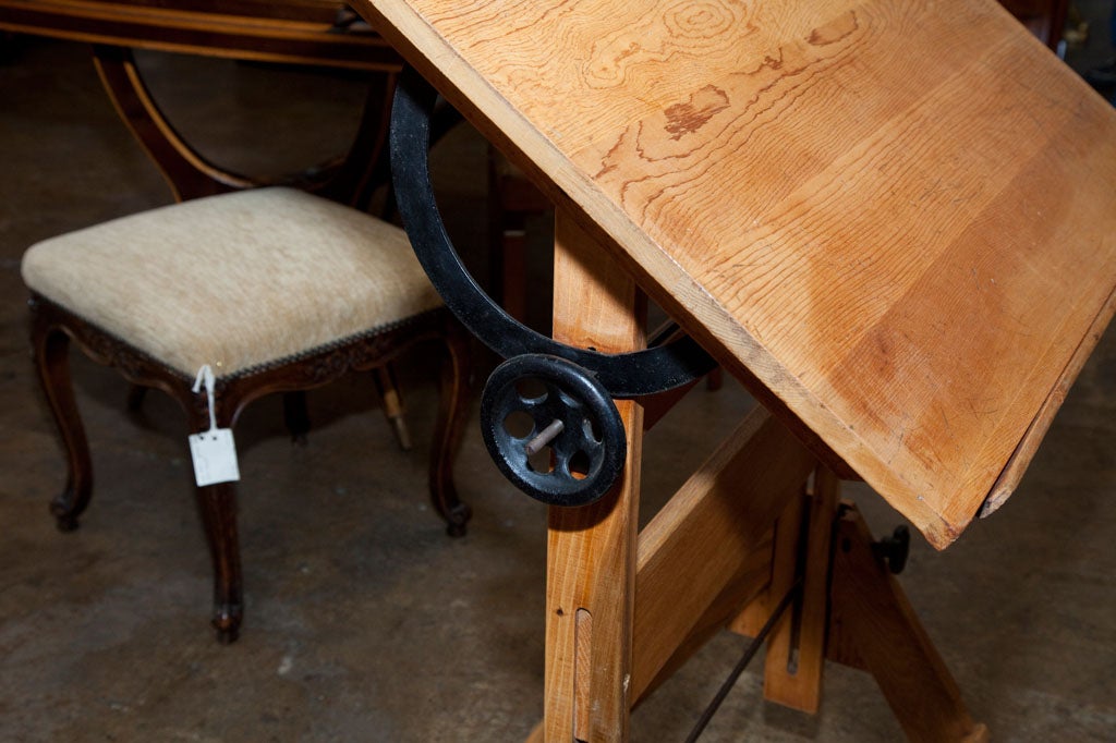 DRAFTING TABLE