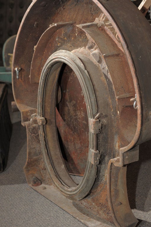 Cast Iron Window Frame  'Oeil de Boeuf ' 4