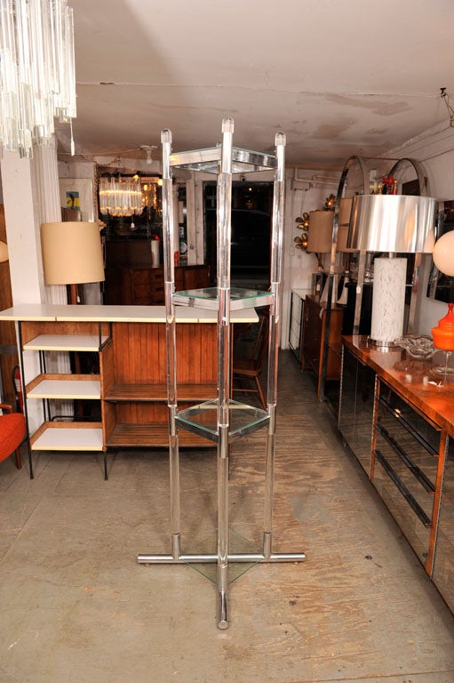 Lucite Tower Étagère in the Manner of Charles Hollis Jones For Sale 3