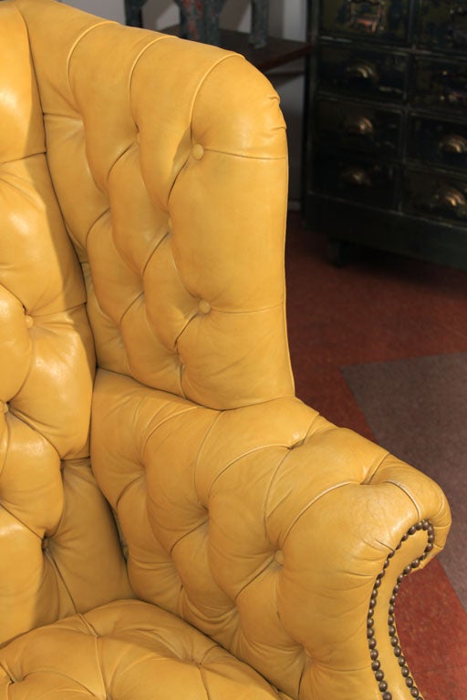 Diamond-Tufted Leather Wingback  Chair 5