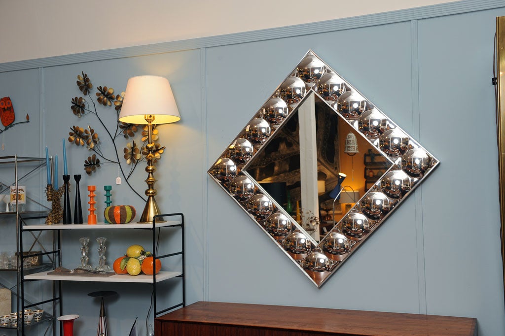 Turner Bubble Mirror