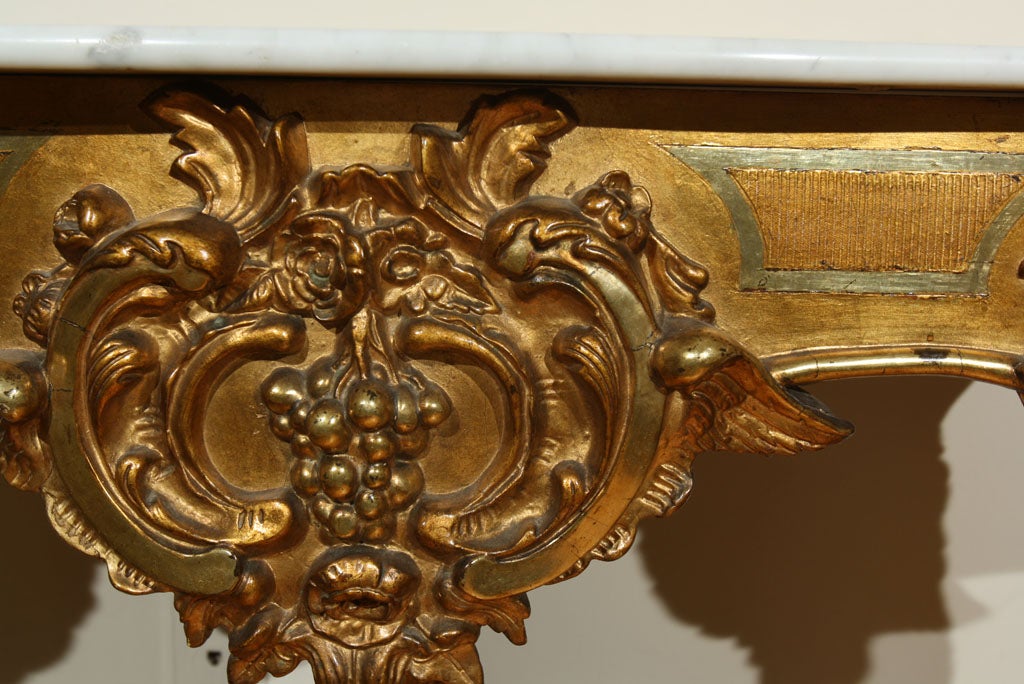 Italian 19th C Curved Console Table with Triple Gilding and White Marble Top In Good Condition For Sale In Woodbury, CT