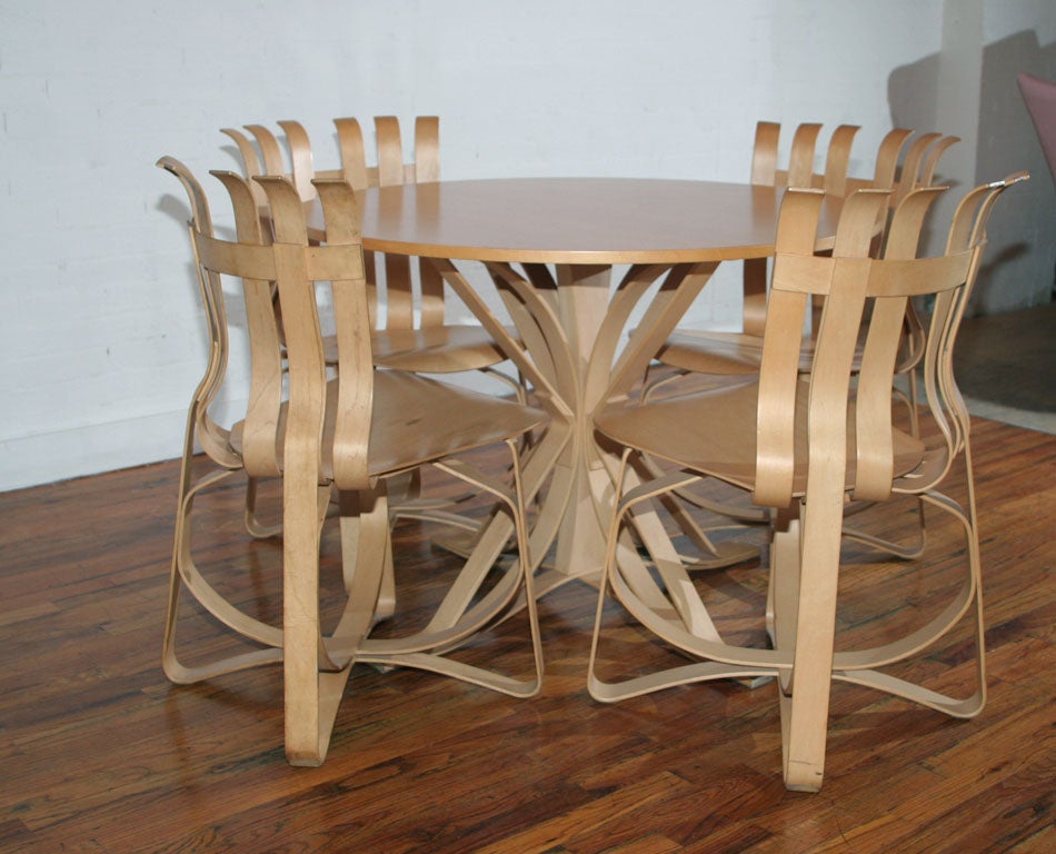 American FRANK GEHRY “FACE OFF” TABLE & “HAT TRICK” CHAIRS (4)