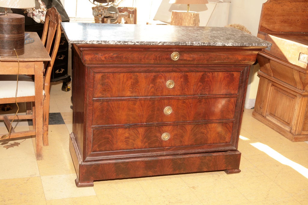Louis Philippe Commode