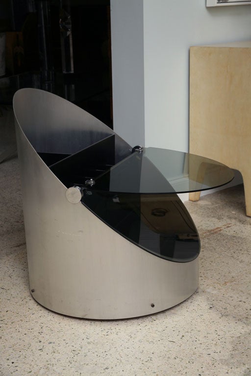 Italian Modern Stainless Steel and Smoked Glass Bar In Excellent Condition For Sale In Hollywood, FL
