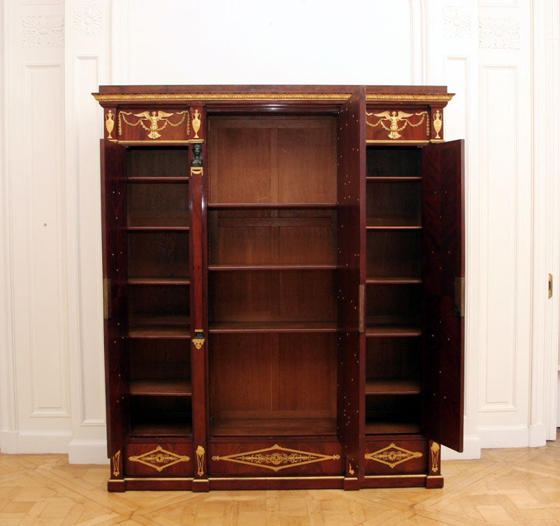 A Mahogany And Gilt-bronze Mounted Bibliotheque For Sale 5