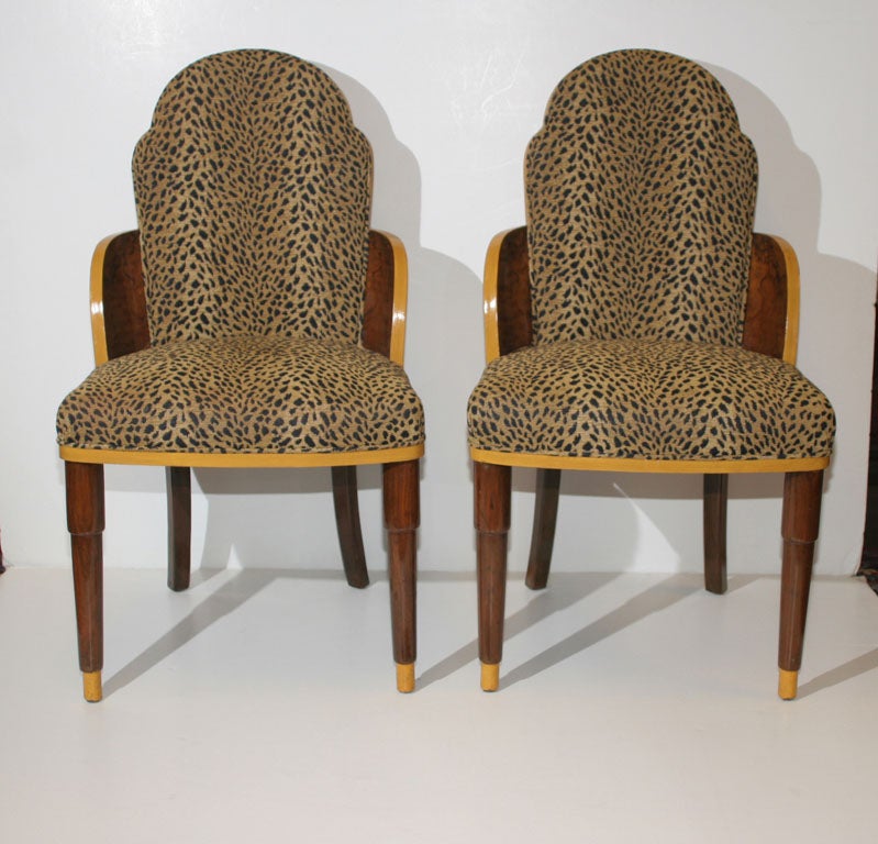 A SET OF EIGHT ART DECO DINING CHAIRS. ENGLISH, CIRCA 1930