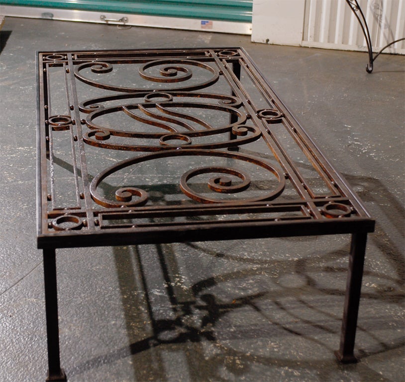 20th Century Iron Custom Made Coffee Table with Old Iron Top For Sale 4