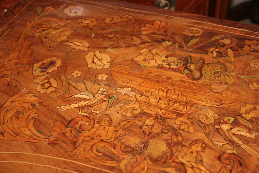 Dutch Queen Ann Marquetry Dressing table, 18th century 1