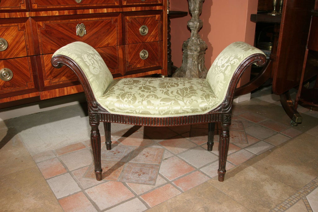 George III Mahogany Scroll Arm Window Bench In Excellent Condition In Westwood, NJ