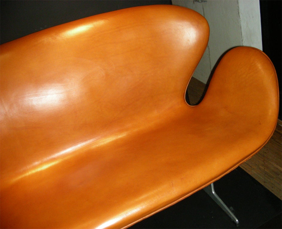 Mid-20th Century 1960s Settee by Arne Jacobsen For Sale