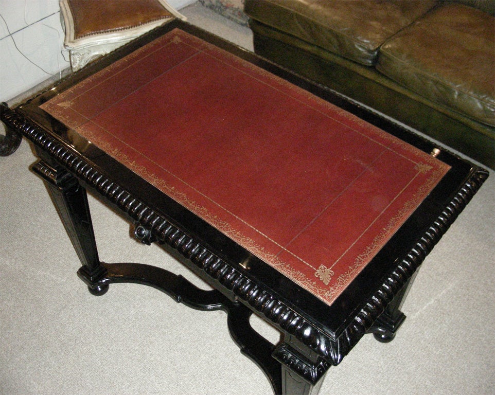 Wood 1860-1880 Louis XIV Style Desk For Sale