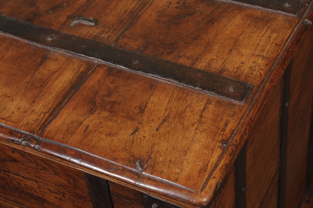 Campaign-Era Military Officer's Iron-Bound Trunk 1