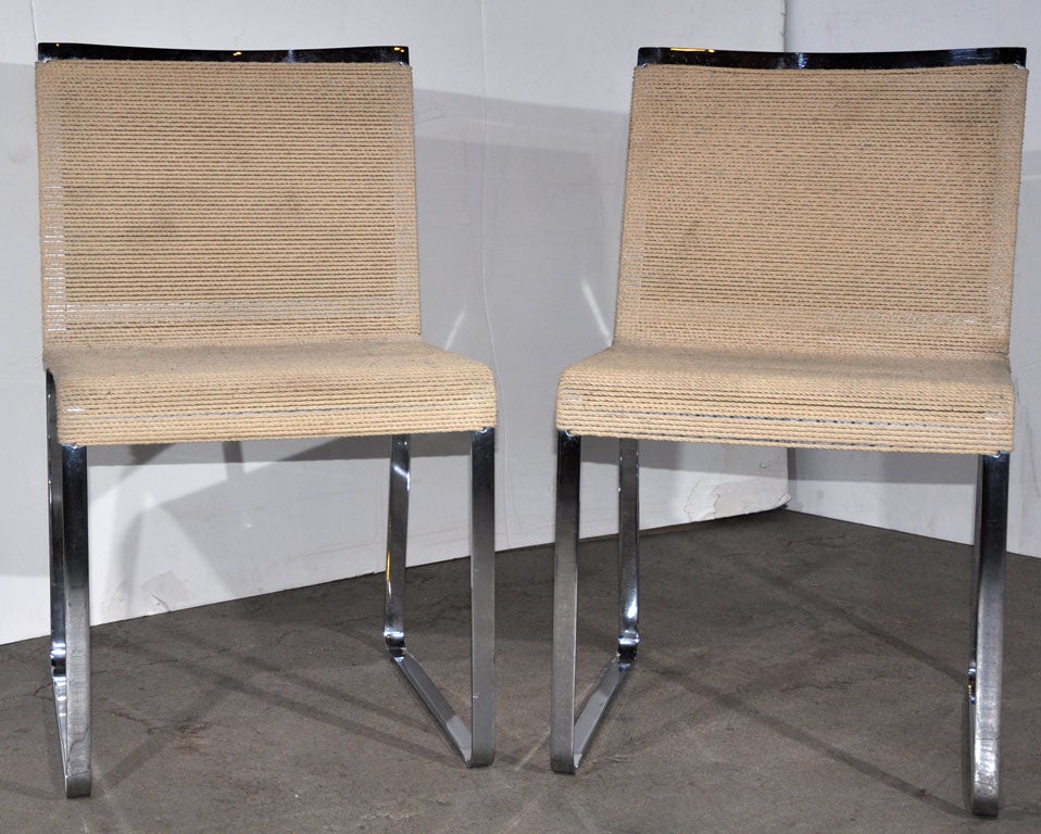 Kalifornien: Paar Stühle aus Chrom und Schnur von Van Keppel Green.