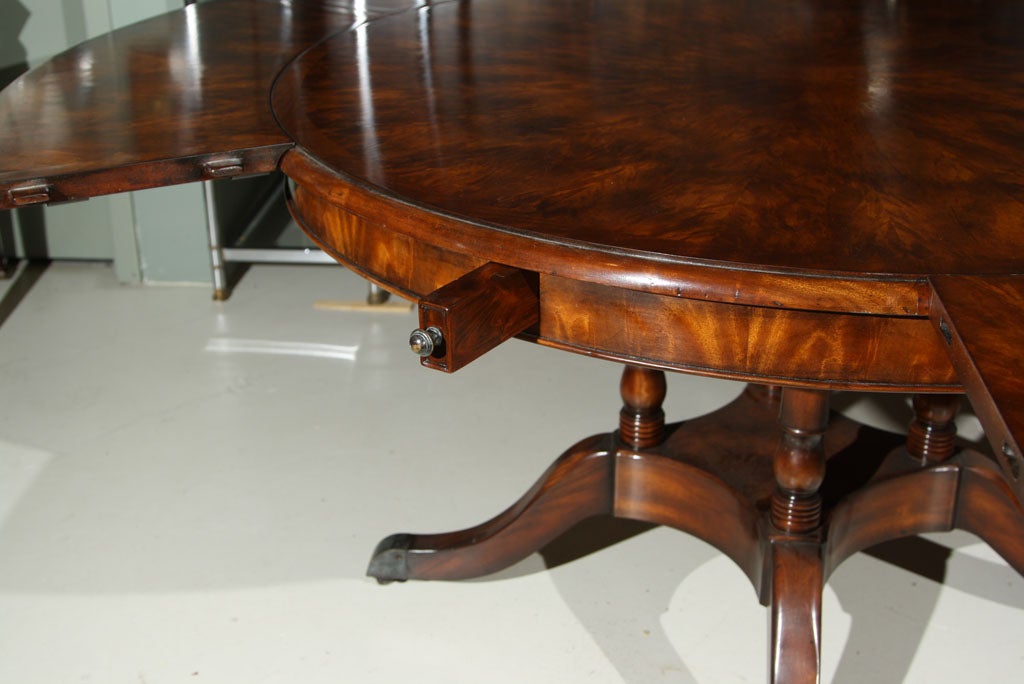 REGENCY  CIRCULAR  EXTENDING  DINING  TABLE 3