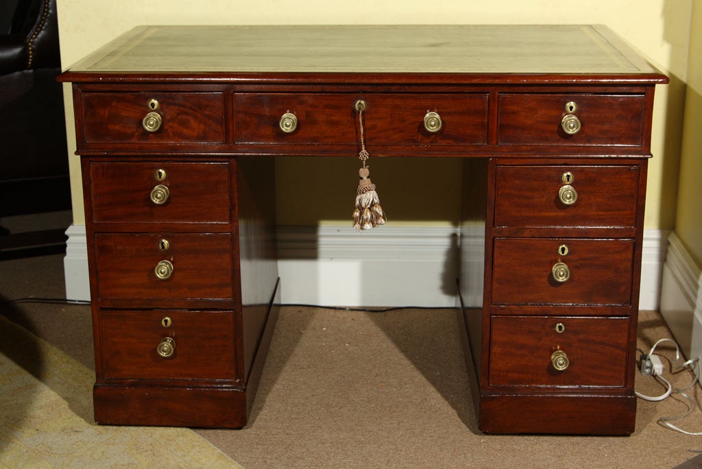 Georgian Mahogany Pedestal Desk