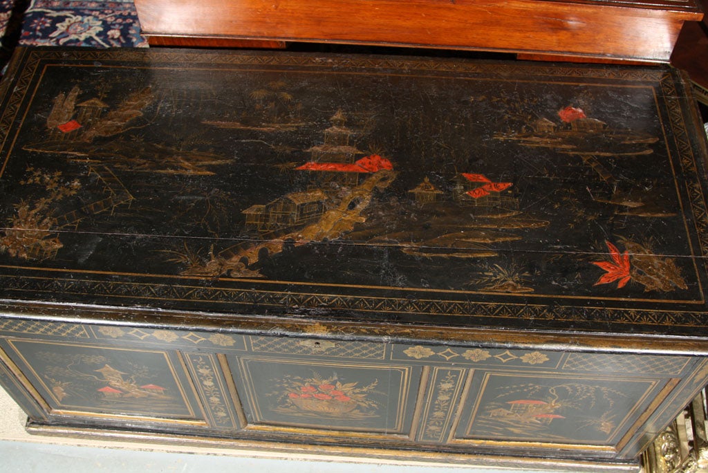19th Century English Chinoiserie Painted Pine Chest For Sale