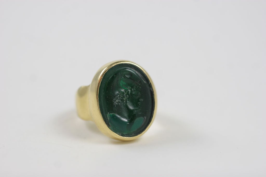 18kt Yellow Gold & 18th Cent. Tassie Stone Ring