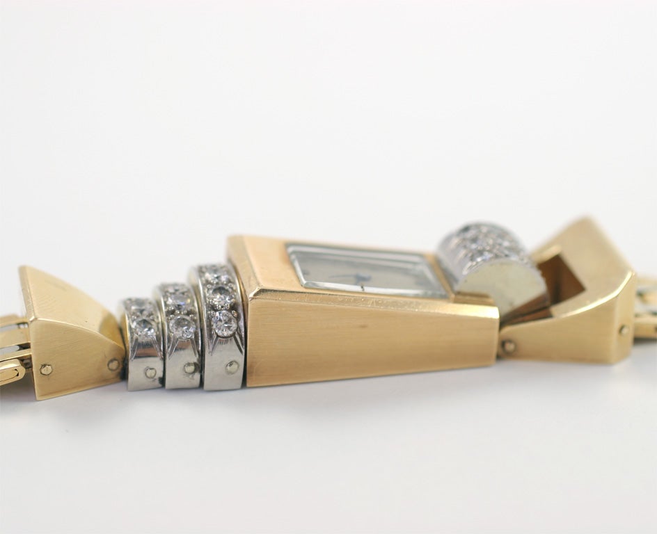 Women's Fabulous Retro Bracelet Watch For Sale