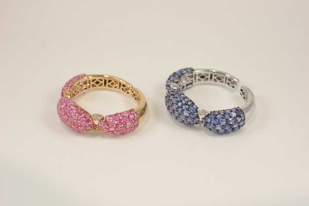 Bracelets jonc de soirée saphir rose et bleu en vente 3