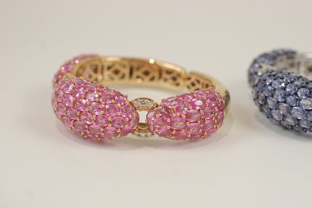 Bracelets jonc de soirée saphir rose et bleu en vente 4