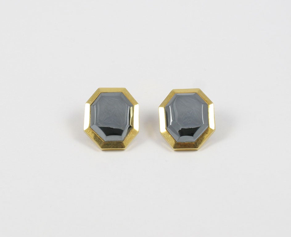 Chic Angela Cummings for Tiffany & Co. Hematite and Gold Earring