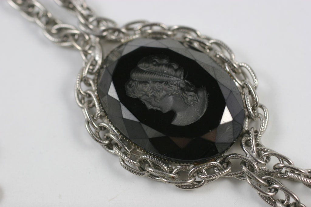 Black Cameo Pendant Necklace 1