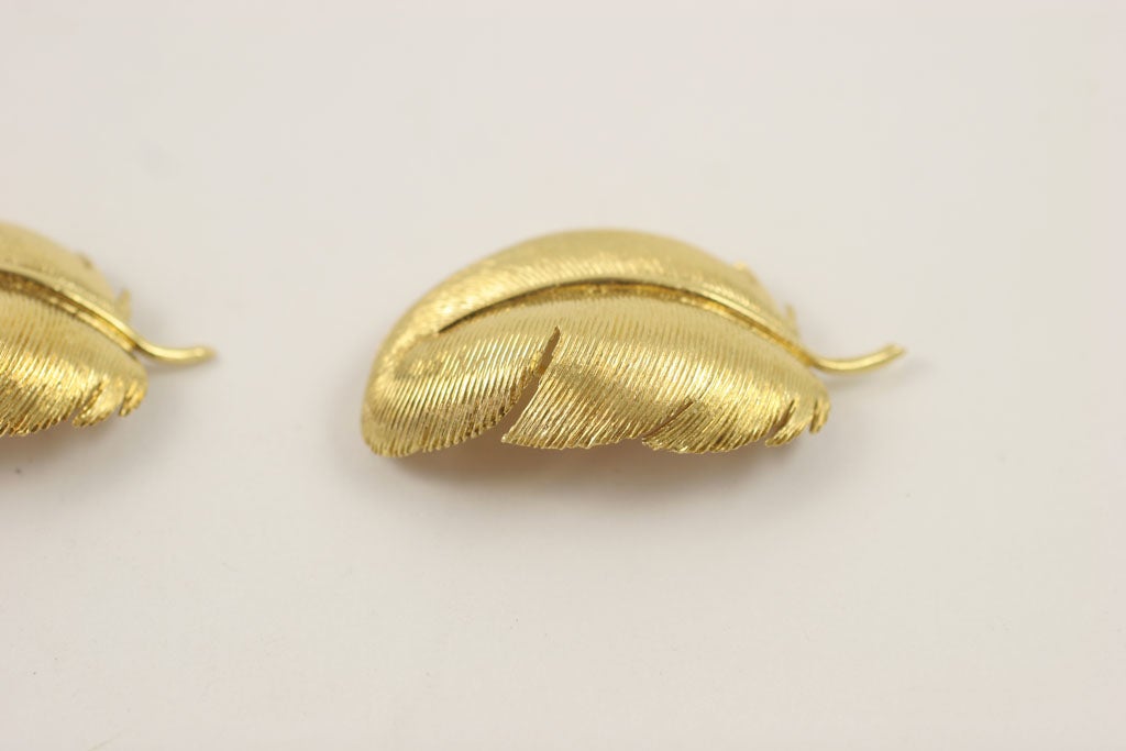 Matched TIFFANY & CO. Feather Brooches 2