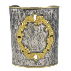 A Stylish Silver
24 Karat Diamond Cuff, 2 Carats A Stylish Silver
24 Karat Diamond Cuff, 2 Carats
