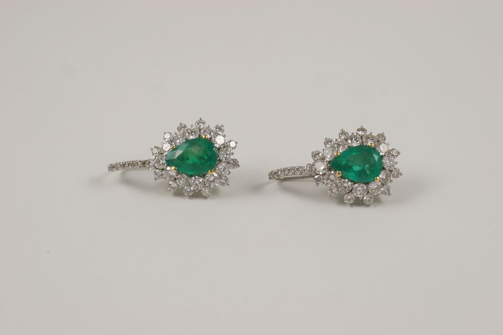 Women's Emerald and Diamond Earrings