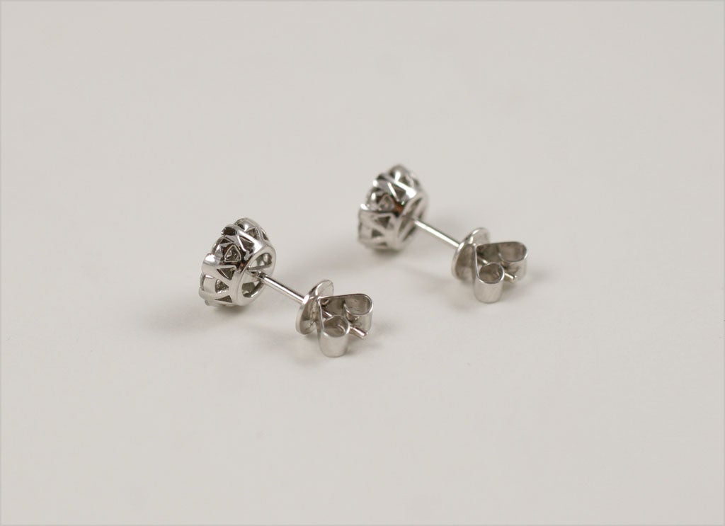 Diamond stud looking earrings 1