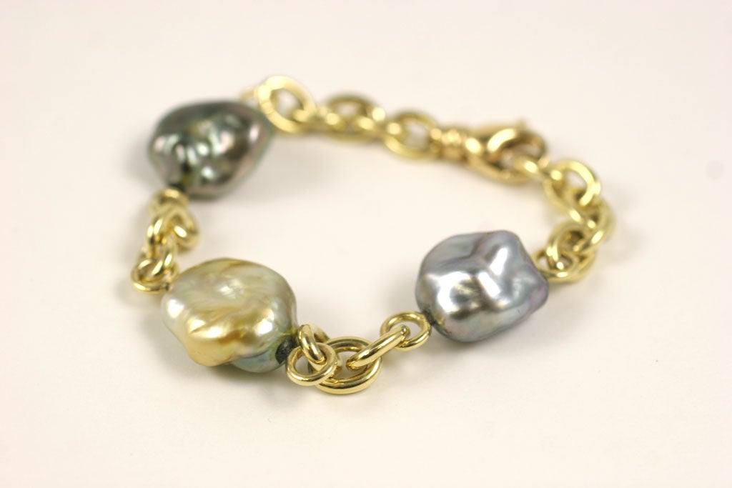 Women's Fiji  Link Bracelet