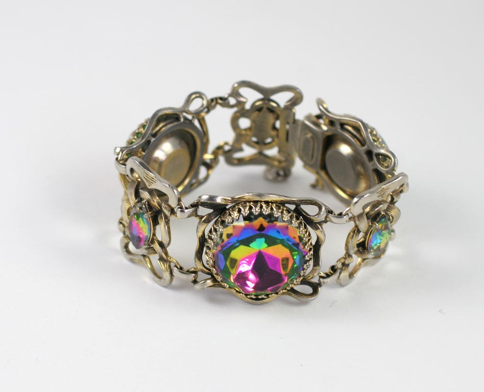 Large Schiaparelli Bracelet, Costume Jewelry In Good Condition In Stamford, CT