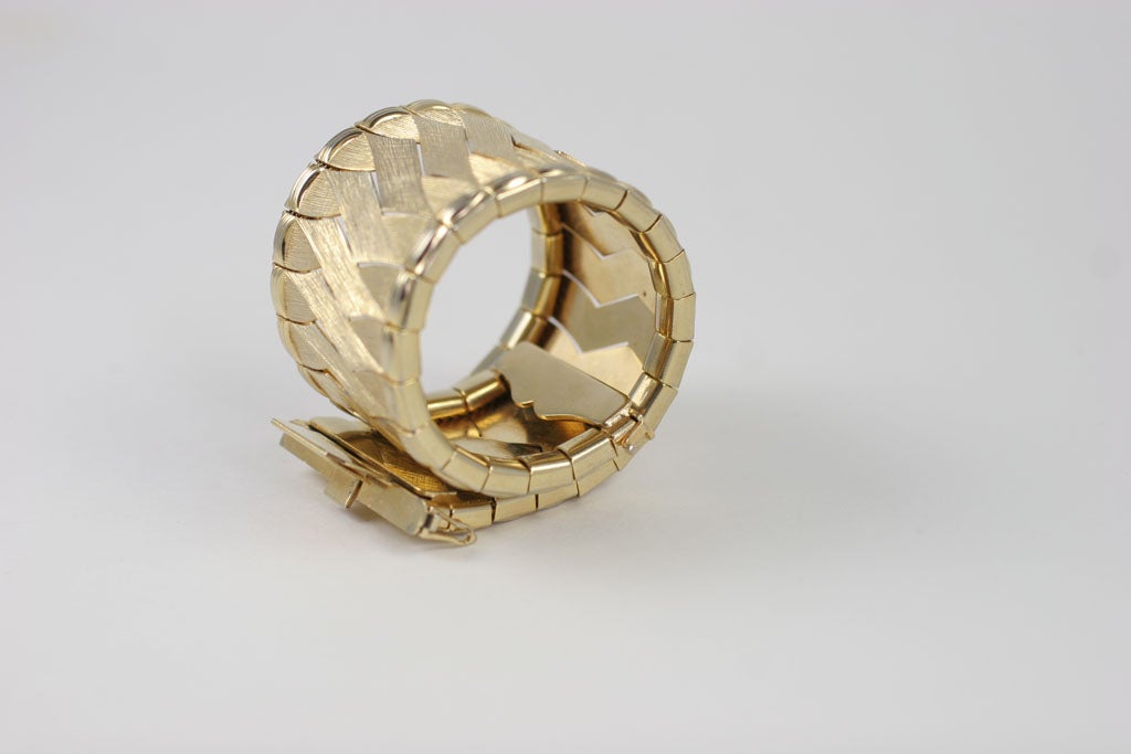 Woven Goldtone Bracelet/ Cuff, Costume Jewelry 4