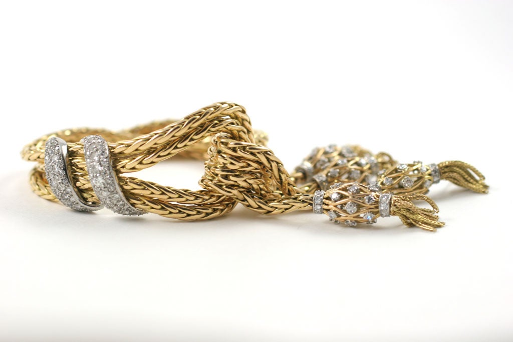 1940s French Diamond Gold Tassel Bracelet In Good Condition In New York, NY